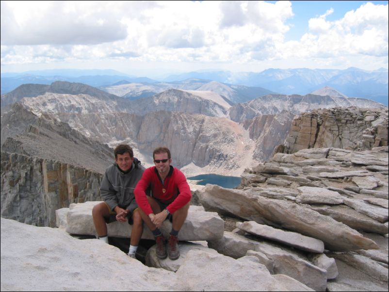 30 Marcelo and Jan with trail crest in background